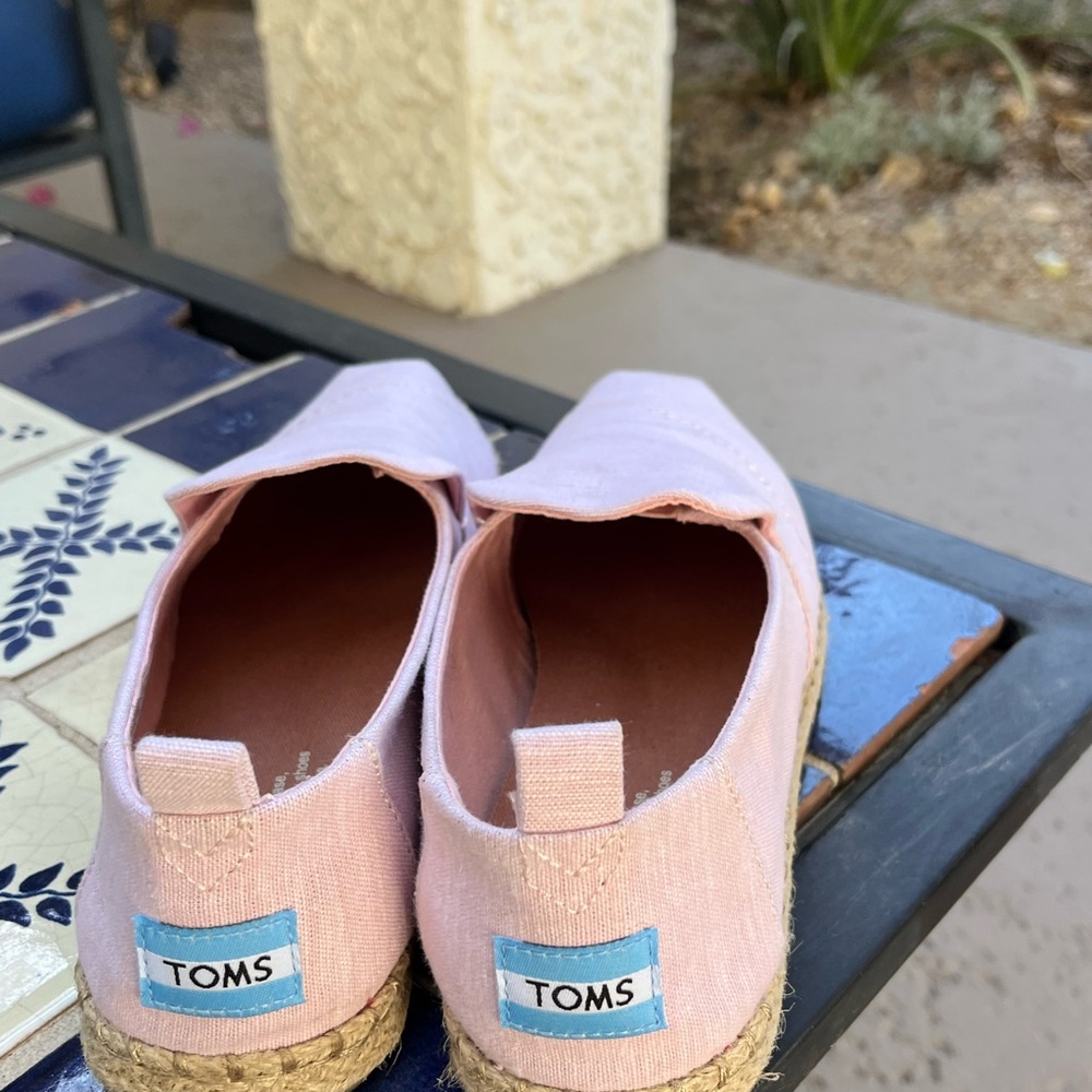 TOMs - Picture 2 of 4